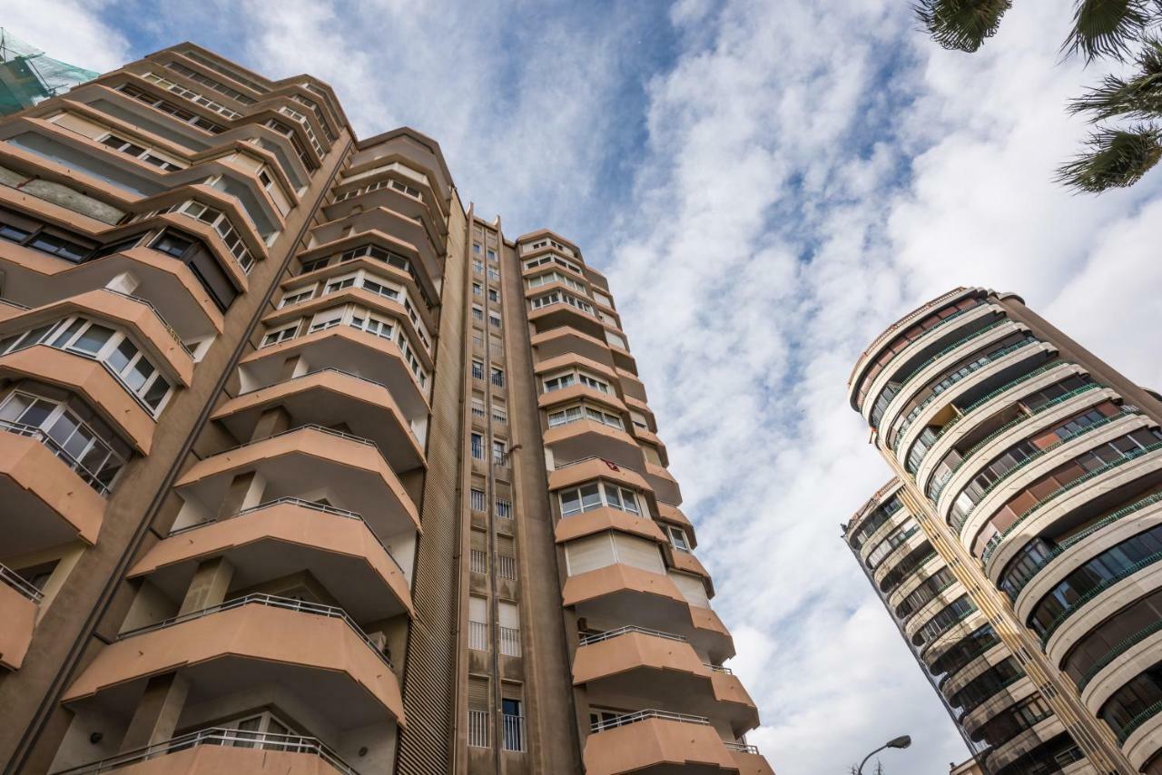 Seafront La Malagueta I Apartment Malaga Bagian luar foto