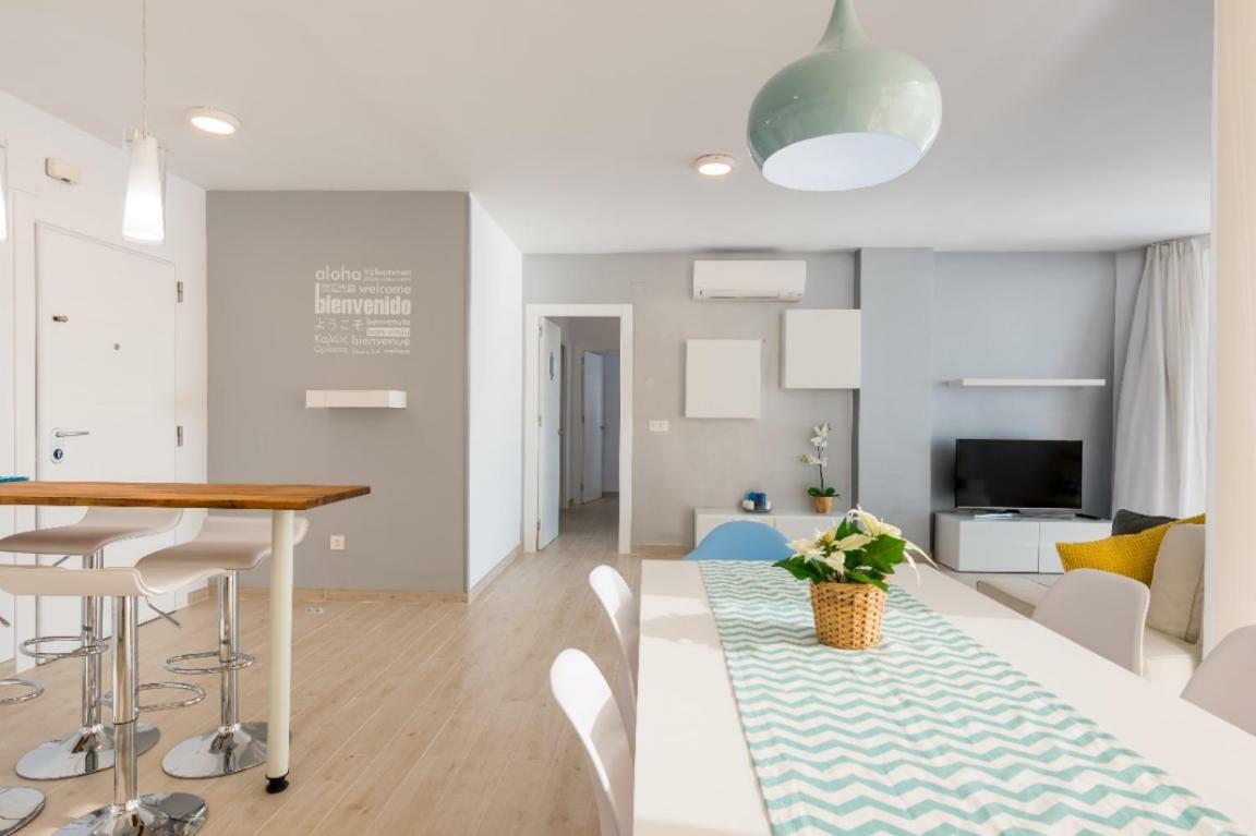 Seafront La Malagueta I Apartment Malaga Bagian luar foto